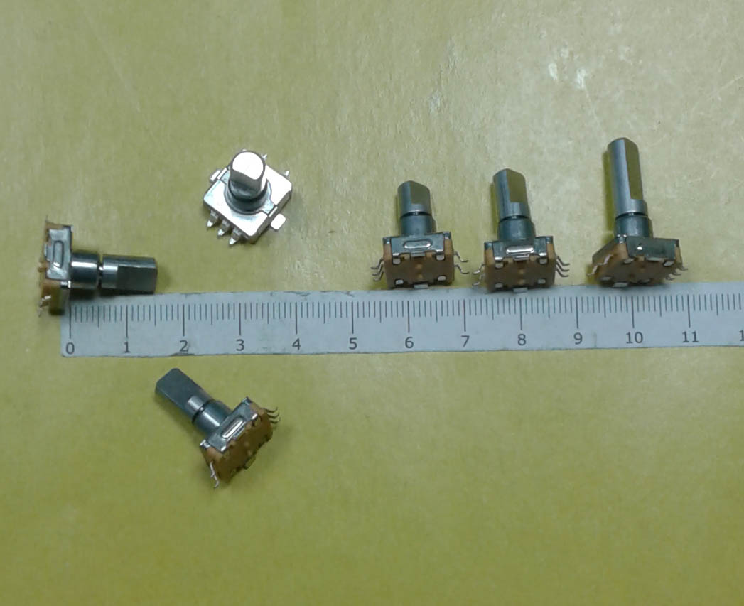 Энкодер №17.1 с кнопкой EC11-1S-D5x4,5-L15 F-SMT
